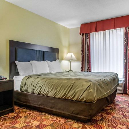 Quality Inn Bloomington Near University Екстериор снимка