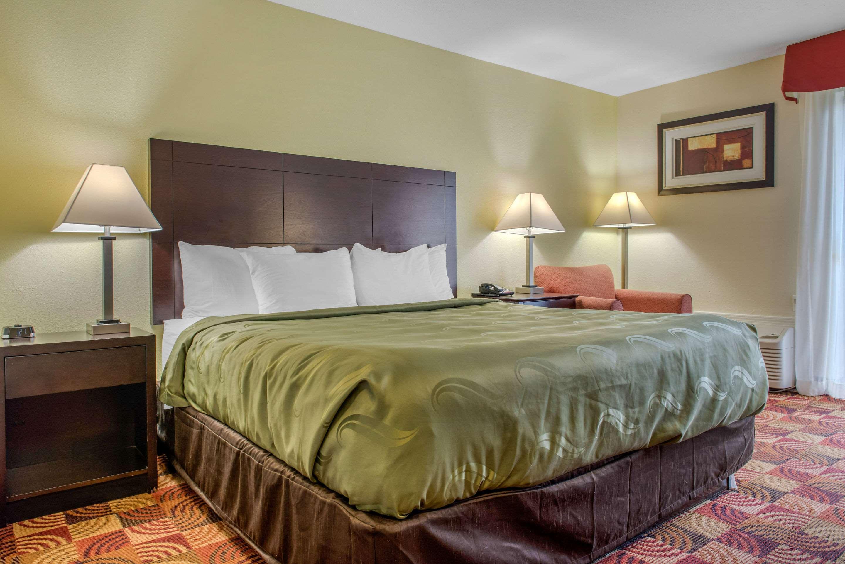 Quality Inn Bloomington Near University Екстериор снимка