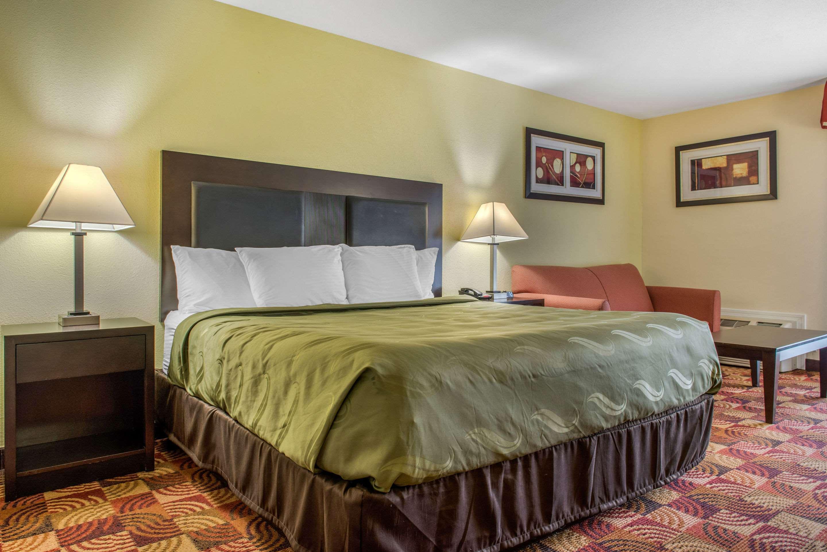 Quality Inn Bloomington Near University Екстериор снимка