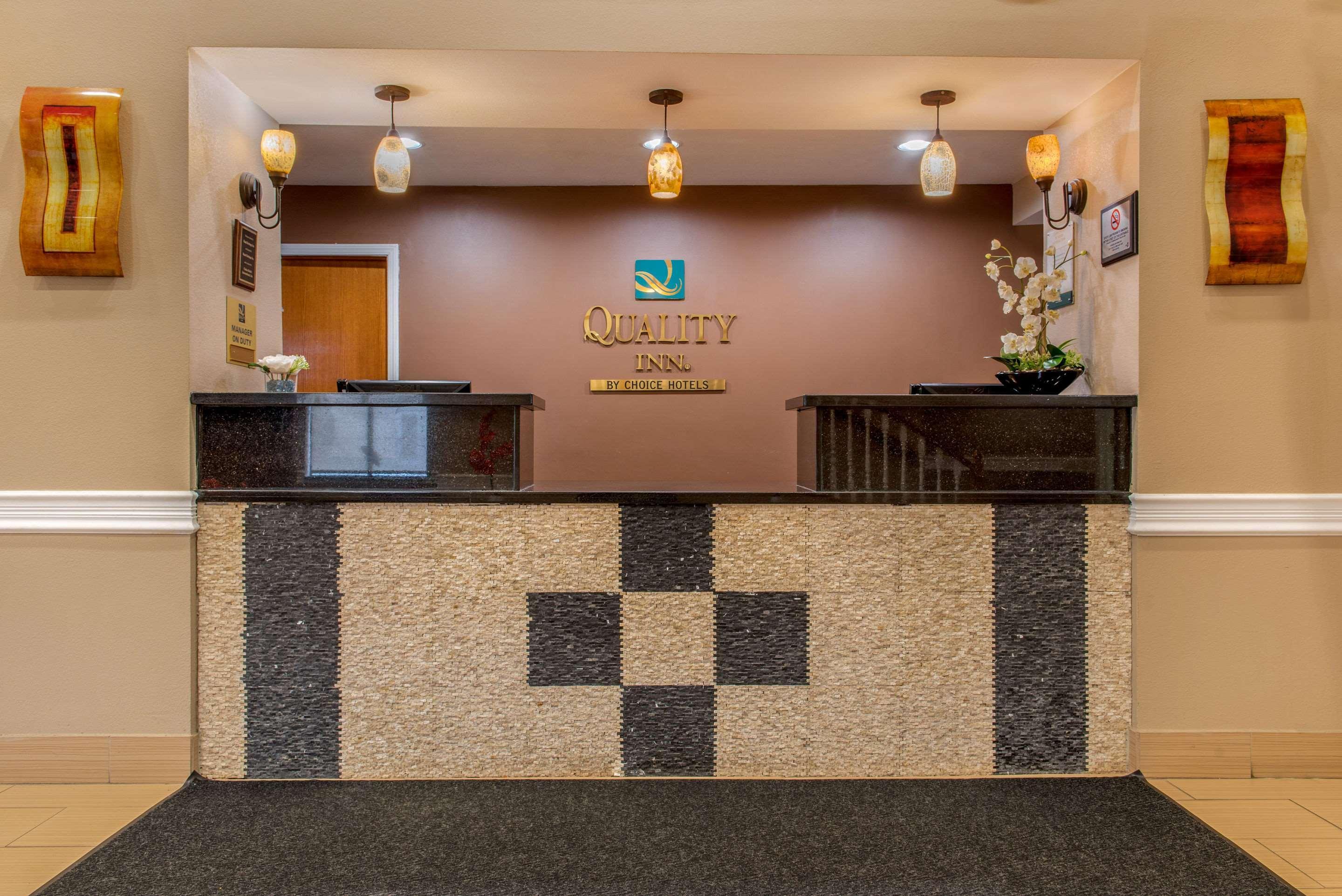 Quality Inn Bloomington Near University Екстериор снимка
